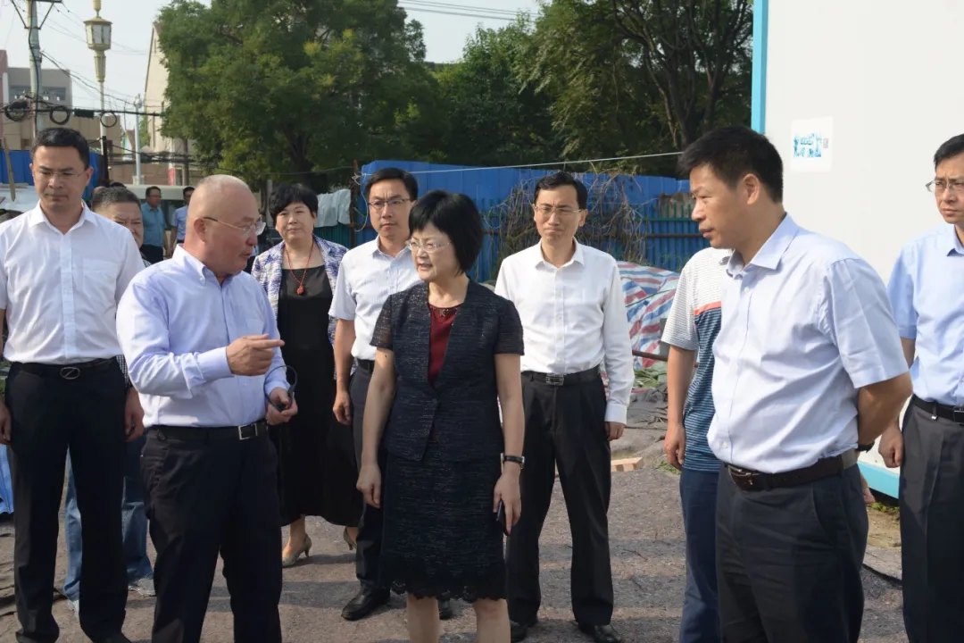 1598923699115652.jpg 袁华参观.webp.jpg