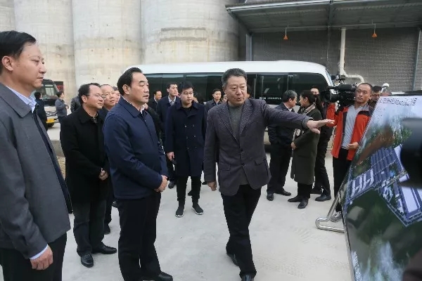 1598923959122743.jpg 徐州市委参观.webp.jpg